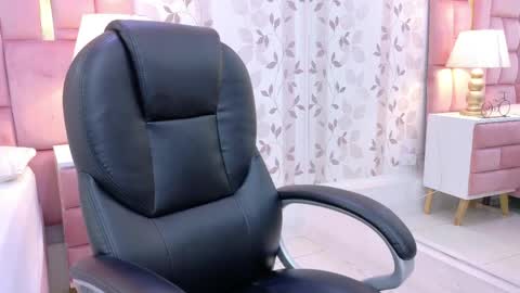 gabymoreau online show from May 16, 1:10 pm