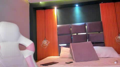 gabyrose9 online show from May 2, 3:44 am