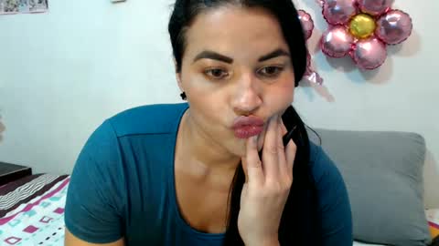 Snapshot of gabysot chatting on March 4, 11:43 pm gabysot online show from March 4, 11:43 pm