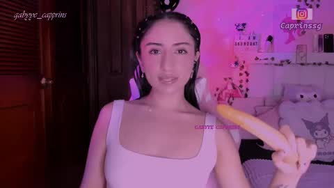 gabyye capprins online show from February 11, 12:37 am