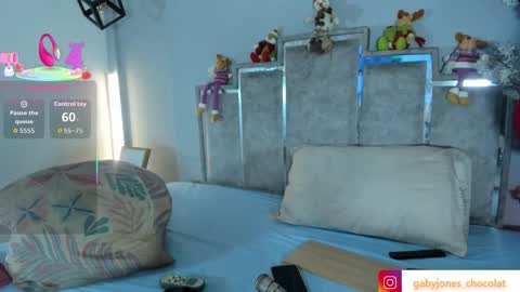 gabyyjones online show from December 19, 11:39 am