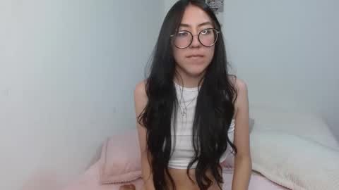 Snapshot of gabyyxoxo chatting on February 19, 4:55 am gabyyxoxo online show from February 19, 4:55 am