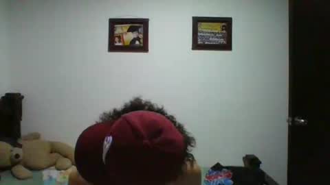 Snapshot of gadiel_sex chatting on February 26, 11:59 pm gadiel_sex online show from February 26, 11:59 pm