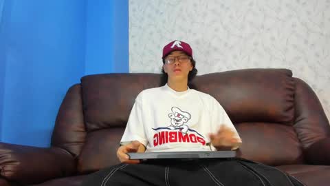 Snapshot of gadiel_sex chatting on March 10, 1:21 pm gadiel_sex online show from March 10, 1:21 pm