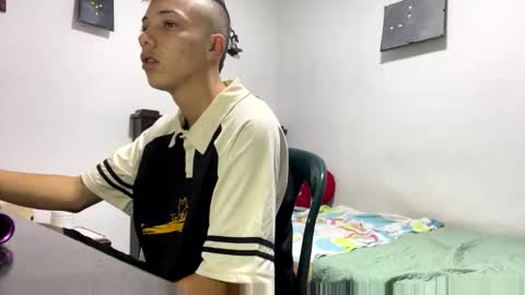 gadiel_sex online show from May 17, 10:55 am