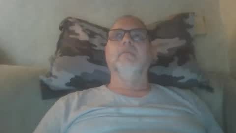 Snapshot of gadude45 chatting on May 10, 1:05 pm gadude45 online show from May 10, 1:05 pm