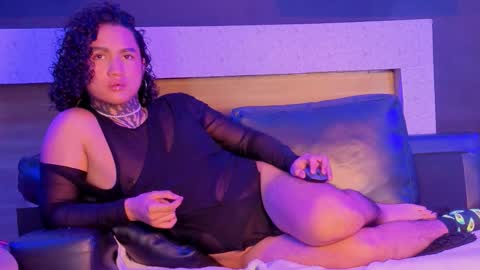 Snapshot of gael_blanco chatting on March 24, 12:10 pm Gael online show from March 24, 12:10 pm