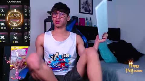 gael_jones online show from October 21, 6:25 am