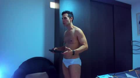 Snapshot of gael_saint chatting on April 2, 12:47 pm Gael online show from April 2, 12:47 pm