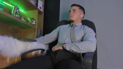 gael_williams3 online show from September 10, 7:14 pm