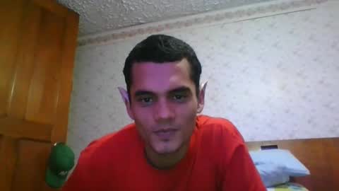Snapshot of gaelmonfils1997 chatting on March 5, 12:27 am gaelmonfils1997 online show from March 5, 12:27 am