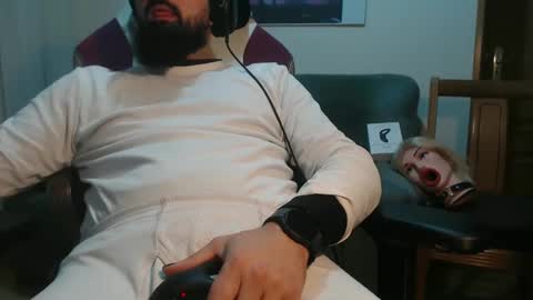 Snapshot of gag0nmyc0ck chatting on December 18, 12:21 am your master online show from December 18, 12:21 am