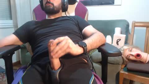 Snapshot of gag0nmyc0ck chatting on March 11, 12:22 am your master online show from March 11, 12:22 am