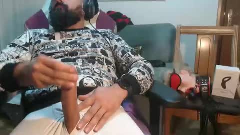 Snapshot of gag0nmyc0ck chatting on November 9, 9:18 am your master online show from November 9, 9:18 am