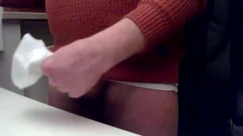 Snapshot of gagjno chatting on March 6, 5:11 pm gagjno online show from March 6, 5:11 pm