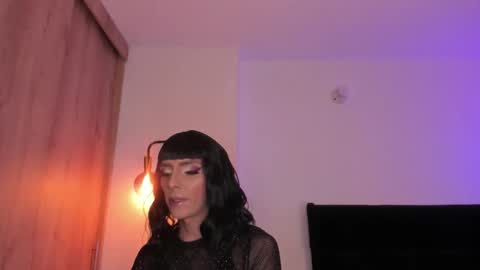 Snapshot of gaia_lyra chatting on October 1, 1:22 am Gaia online show from October 1, 1:22 am