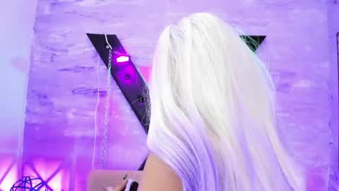 gaiia_uwu online show from April 22, 5:58 pm