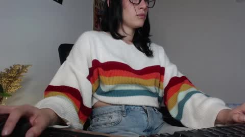 Snapshot of gaitan4 chatting on April 5, 10:51 pm gaitan4 online show from April 5, 10:51 pm