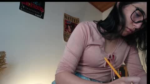 Snapshot of gaitan4 chatting on May 2, 12:37 am gaitan4 online show from May 2, 12:37 am