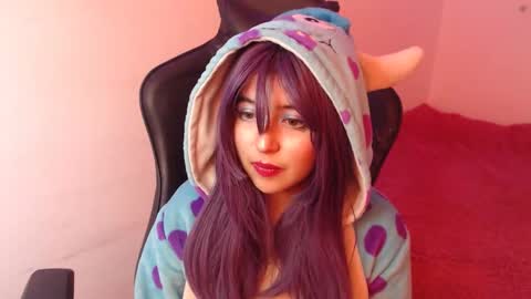 Kate 3 online show from October 5, 7:01 pm