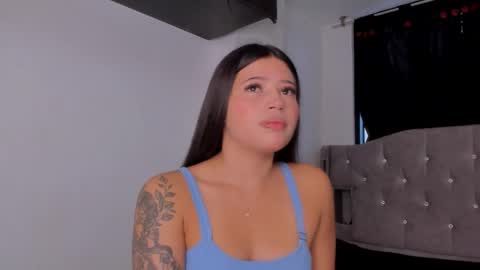 Snapshot of game_with_lesbians_ chatting on January 7, 11:23 am game with lesbians online show from January 7, 11:23 am