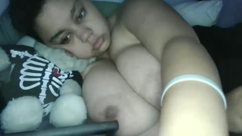 Snapshot of gamergurl3000 chatting on October 24, 6:21 am GamerGurl online show from October 24, 6:21 am