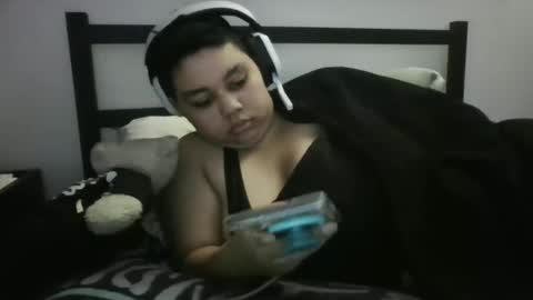 Snapshot of gamergurl3000 chatting on February 4, 12:49 am GamerGurl online show from February 4, 12:49 am