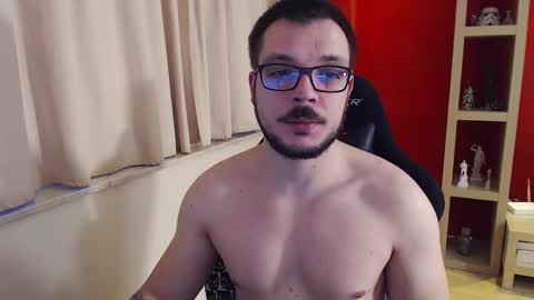 Snapshot of gangstalover8 chatting on December 8, 5:29 am GangstaLover online show from December 8, 5:29 am