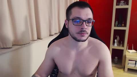 Snapshot of gangstalover8 chatting on December 30, 5:04 am GangstaLover online show from December 30, 5:04 am