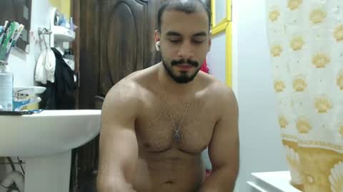 Snapshot of ganzabi chatting on March 9, 8:02 pm Ganza online show from March 9, 8:02 pm