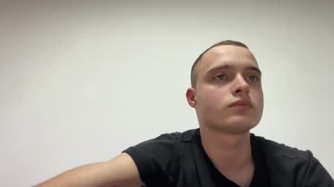 Snapshot of gapi_ chatting on February 6, 8:12 pm Max online show from February 6, 8:12 pm