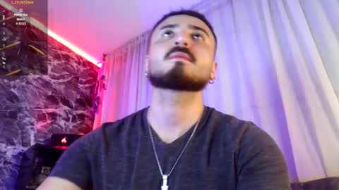 Chris  Dont forget to gift me thumb up Its very important to me and makes me happy AF  online show from October 20, 7:31 am