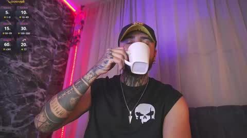 Snapshot of garbel09 chatting on March 18, 5:43 am Chris Dont forget to gift me thumb up Its very important to me and makes me happy AF online show from March 18, 5:43 am