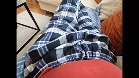 Snapshot of garbis11 chatting on April 4, 9:51 am garbis11 online show from April 4, 9:51 am