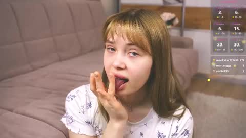 Violla online show from March 11, 5:08 pm