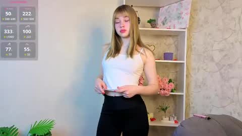 Violla online show from April 14, 4:46 pm