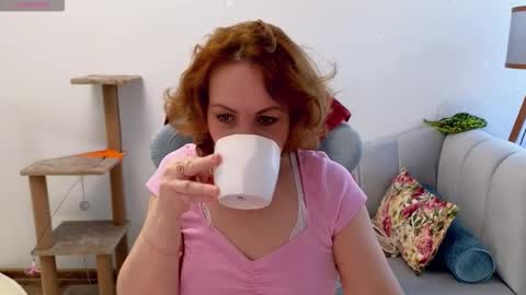 Snapshot of gardner_ava chatting on March 17, 6:50 am Ava online show from March 17, 6:50 am