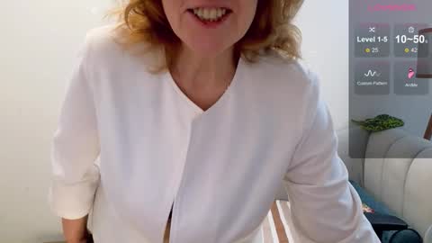 Snapshot of gardner_ava chatting on March 20, 8:08 am Ava online show from March 20, 8:08 am