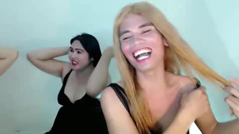 Snapshot of gardo_versoza chatting on June 6, 7:46 am MIKEL online show from June 6, 7:46 am