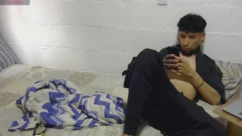 GAROU online show from December 17, 6:36 pm