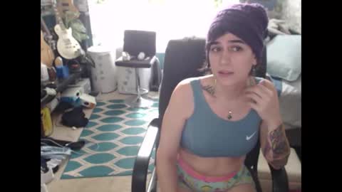 HarperxLotus online show from November 17, 4:35 pm