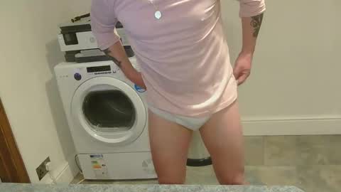 Snapshot of garybaker60 chatting on February 15, 5:31 pm Gaz online show from February 15, 5:31 pm