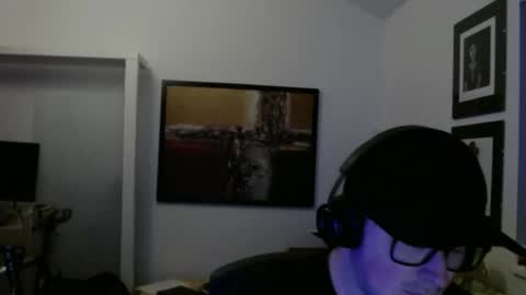 Snapshot of gatewaytosmile chatting on April 4, 5:49 am gatewaytosmile online show from April 4, 5:49 am