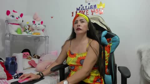 Snapshot of gatitasexy_hot_wet4u chatting on December 1, 10:53 pm Mfe online show from December 1, 10:53 pm