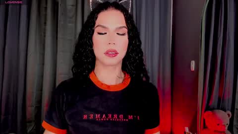 Vnecis Marn online show from December 28, 7:11 am