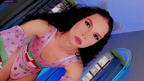 Vnecis Marn online show from January 8, 2:14 pm