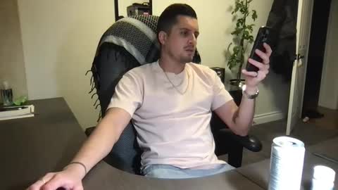 Snapshot of gatmandeep chatting on March 9, 2:18 am Aladdin online show from March 9, 2:18 am