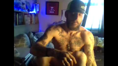 Daddy Gator online show from February 10, 10:30 pm