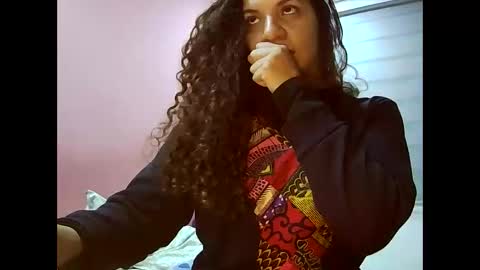 Snapshot of gatubelahotxxx chatting on December 3, 2:52 am gatubelahotxxx online show from December 3, 2:52 am