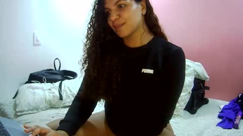 Snapshot of gatubelahotxxx chatting on January 16, 4:05 am gatubelahotxxx online show from January 16, 4:05 am